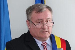 Primarul din Cornu Luncii, Gheorghe Fron, s-a vindecat de coronavirus şi a fost externat