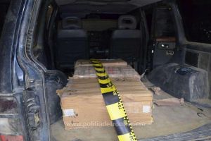 Autoturism de teren, cu aproape 1.500 de pachete de ţigări, descoperit la Nisipitu