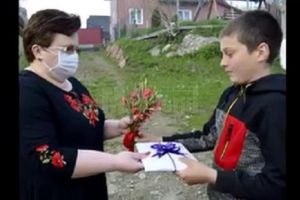 Peste 100 de cărţi au ajuns la elevi din Moldoviţa, din partea Fundaţiei Autonom