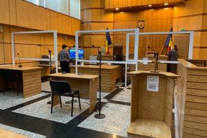 Tribunalul Constanta face precizari importante: Masca de protectie, obligatorie. Distanta de doi metri intre justitiabili