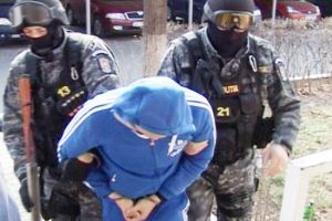 6 arestări în dosarul ”Proxenţi la Dej”. Caţi bani Au făcut „peştii” de pe spatele fetelor scoase la produs