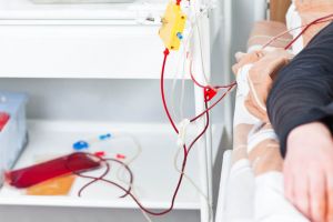 S-a realizat prima recoltare de plasmă de la un arădean vindecat de COVID-19