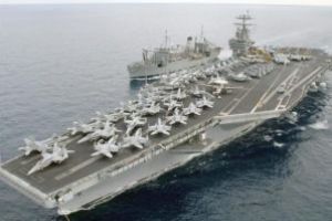 O navă de război iraniană a fost lovită accidental de o rachetă în timpul unui exerciţiu naval în Golful Oman