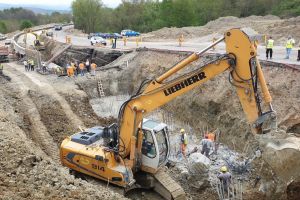 Tronsonul Duşeşti - Hidişelu de Sus al DN76, gata pe jumătate (FOTO)