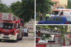 Tentativă de sinucidere în Complexul Studenţesc din Timişoara. Poliţiştii şi pompierii au intervenit după ce un bărbat a ameninţat că se aruncă de la etajul 4