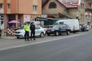 Ce se întâmplă cu zborurile şi carantina obligatorie, după ce expiră starea de urgenţă