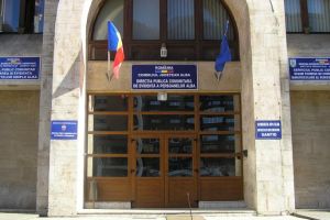 Din 15 mai, program PRELUNGIT la Serviciul Paşapoarte Alba. Cererile pentru eliberarea documentelor, preluate în baza programării online