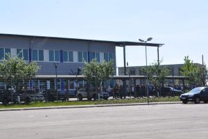 Leoni Bistriţa a trimis în şomaj tehnic peste 5200 de angajaţi. Câţi bani va încasa de la stat
