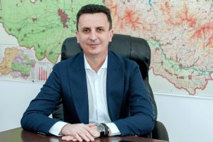 Florin Tripa: Consilierii judeţeni sunt forţaţi să voteze proiecte în necunoştinţă de cauză