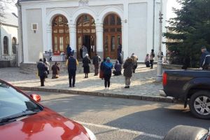 Slujbele religioase în aer liber după 15 mai. Propunerile INSP: