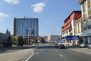 Hotelul Ramada Sibiu donează 2000 de măşti de protecţie Direcţiei de Asistenţă Socială Sibiu
