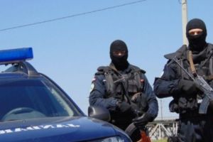 ZECI DE JANDARMI ARGEŞENI SUPUŞI TESTULUI COVID-19