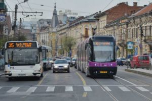 Pensionarii clujeni nu mai au transport gratuit între 6.30 şi 8.30 dimineaţa