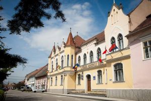 Primăria Șebeş: Pe site-ul instituţiei au fost publicate documentaţiile pentru: „Înfiinţare staţie de pompare şi conductă de refulare ape uzate strada Râului, Municipiul Sebeş” şi „Reabilitare reţea apă potabilă pe străzile Sava Henţia, Călăraşi şi Augustin Bena, Municipiul Sebeş”