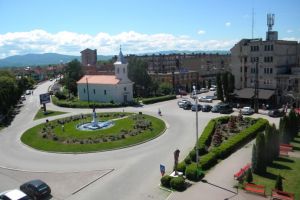 Un nou bloc de locuinţe va fi construit la Sebiş. Oraşul va avea şi piste pentru biciclete