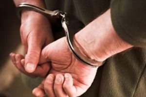 Bărbatul din Manaştur care şi-a măcelărit mama a fost arestat preventiv. Cum si-a motivat fapta