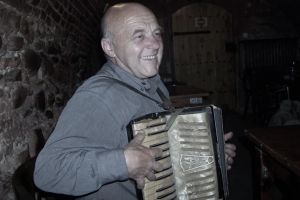 A murit patronul celei mai celebre crame din Sibiu – Drum lin, Don Titi