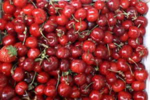 A înnebunit lumea: cireşe la 60-70 lei/kg
