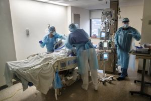 Un tânăr de 23 de ani din Bihor infectat cu coronavirus a murit. Avea şi alte afecţiuni grave