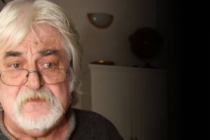 Expoziţie virtuală a pictorului Petru Galiş „despre spaţiul limitat şi păsările care au uitat cum se zboară“, în timpul pandemiei de coronavirus