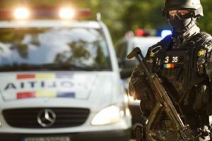 Bătaie pe o stradă din Târgu Mureş! Intervenţie în forţă a Poliţiei!