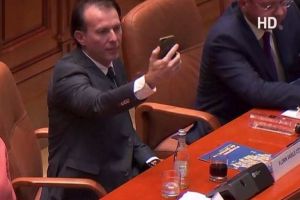 Bilanţul lui Cîţu: Scădere a PIB, deficit imens, împrumuturi record, zero sprijin pentru firme şi multă aroganţă