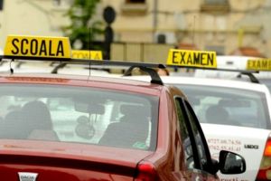 Activitatea de examinare pentru permisul de conducere ar putea începe de la 1 iunie: Măsuri pentru susţinerea examenului