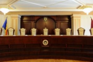 CCR a publicat motivarea deciziei care anulează amenzile din starea de urgenţă