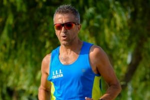 #ConstantaEsteBine: Jandarmul Sorin Andrici, de la Tulcea, a alergat aproape 190 de kilometri la ultramaratonul Autism 24 h Marea Neagra