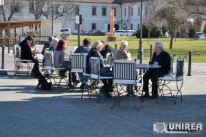 Arafat se opune deschiderii în 15 mai a mall-urilor şi teraselor: ”Avertizăm populaţia că nu e OK”
