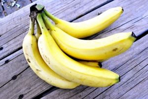 ATENŢIE la banane! Nu le consuma dacă suferi de această afecţiune comună