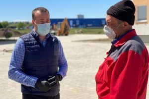 Sistematizare rutieră şi peste 200 de locuri de parcare, realizate în cel mai nou cartier de ...