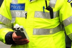 Un şofer din Mărtiniş are dosar penal. Mirosea a alcool, dar a refuzat testarea alcoolscop