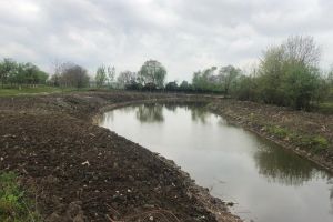 Diguri supraînălţate şi văi decolmatate: ABA Crişuri a finalizat mai multe lucrări pentru prevenirea inundaţiilor (FOTO)