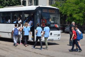 Ordonanţă pentru educaţie: Nu se mai dau probe orale la Bac şi transport gratuit pentru toţi elevii