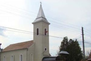 Slujbele religioase pot fi oficiate în aer liber. Taina împărtăşaniei, amânată deocamdată