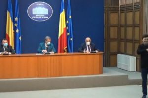 STARE DE ALERTĂ! Terasele rămân închise, mască la locul de muncă, declaraţii la ieşirea din localitate!