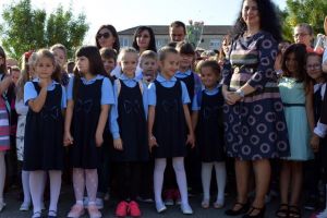 Înscrierea în învăţământul primar: Părinţii pot să trimită cererile prin mail sau prin poştă până pe 7 iulie