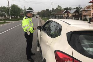 Conducerea fără permis, o infracţiune la ordinea zilei pe drumurile din judeţ