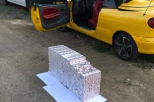 Contrabandă: Peste 58.700 de ţigarete confiscate de poliţişti în Baia Mare