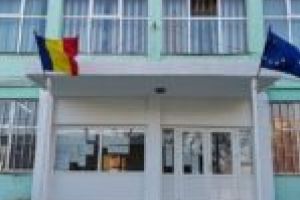 30 de tablete cu internet inclus pentru elevii nevoiaşi din Moldova Nouă