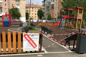 Locurile de joacă din Sibiu rămân închise încă o lună