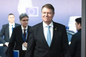 Ce salariu şi pensie BABANE încasează cel mai bătrân sfătuitor al preşedintelui Iohannis
