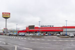 Centrul comercial Brintex îşi reia activitatea luni. Citeşte aici în ce condiţii