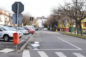 Pe strada Mihail Kogălniceanu din Oradea se circulă de astăzi în sens invers, către Parcul 1 Decembrie