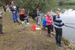 La Luduş, liber la pescuitul pe lac