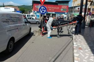 UPDATE FOTO| Bărbat de 67 de ani, DECEDAT într-un magazin din Alba Iulia: A suferit un infarct miocardic şi nu a putut fi salvat