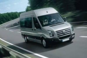 Microbuzele vor transporta călătorii doar pe scaune, pe perioada stării de alertă