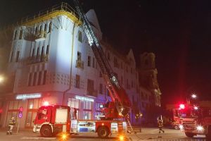 Alarmă falsă de incendiu, în Piaţa Unirii, la Palatul Moskovits (FOTO / VIDEO)