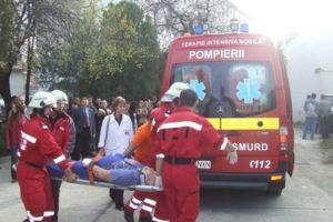 O persoană a decedat pe stradă